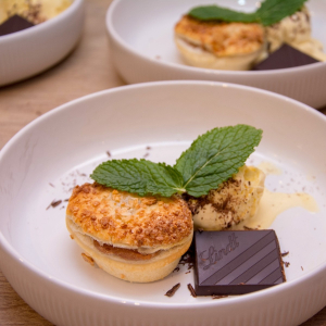 Mini desert pie | Apple almond