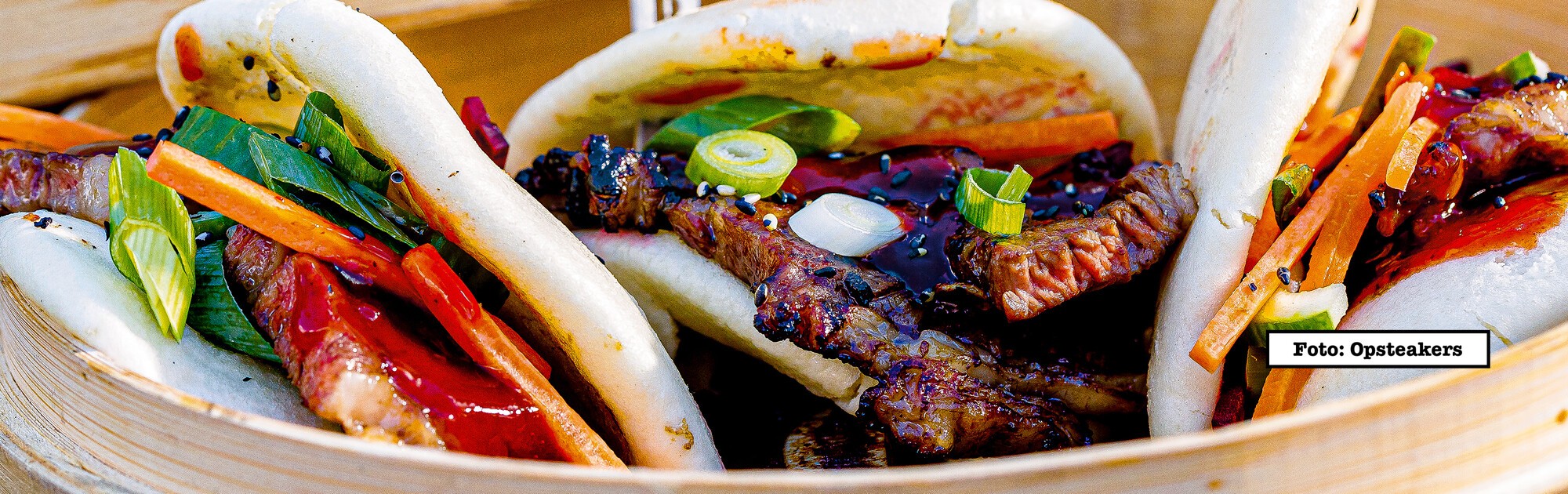 Korean shortribs met Umani saus op steamed buns